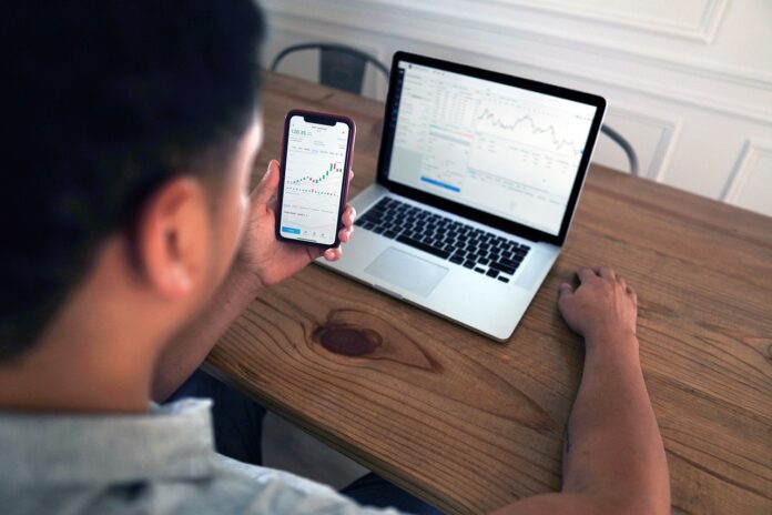 Wikinvest ou Stock Mapper quel est le meilleur site d’investissement