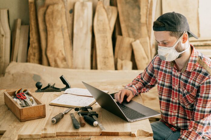 Mano Mano vs Leroy Merlin, quel site choisir pour acheter du matériel de bricolage