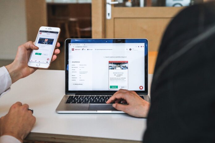 Comment savoir si un site web est vraiment fiable