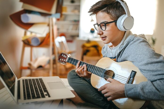 Meilleur site de -Hguitare une plateforme pour apprendre la guitare en ligne